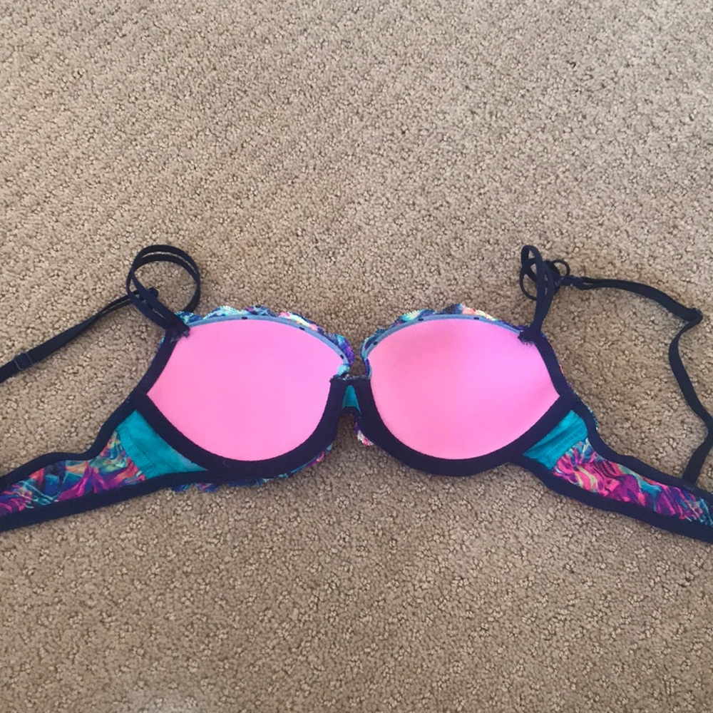 bra - Picture 2 of 3